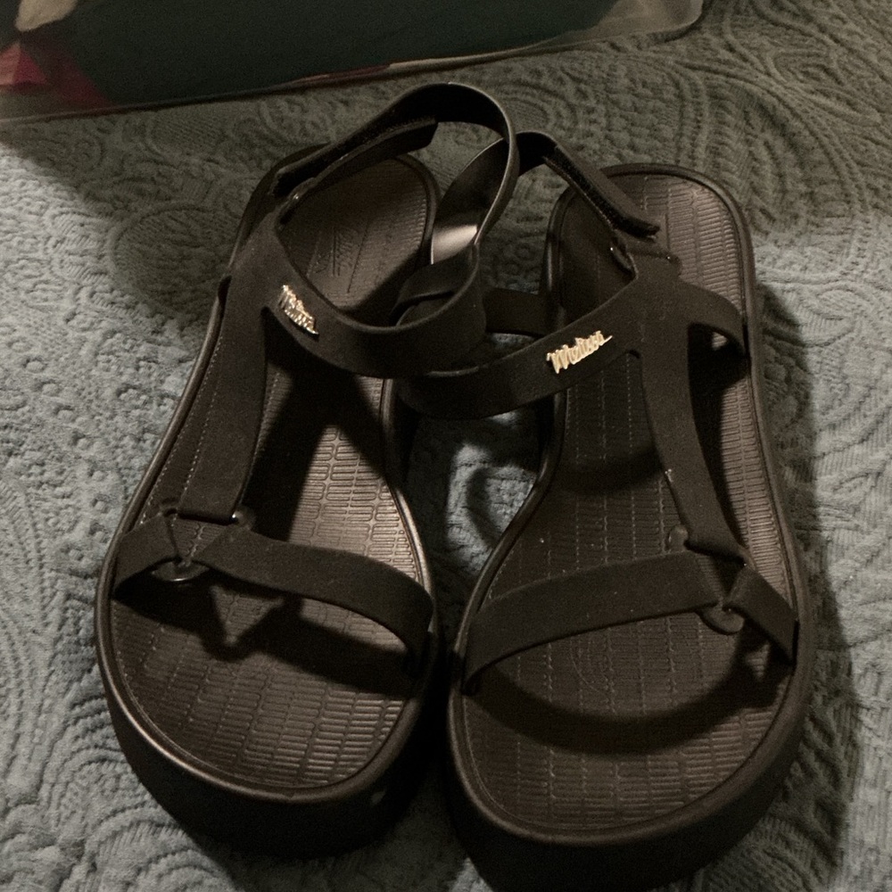 Melissa Elegant Black Sandals